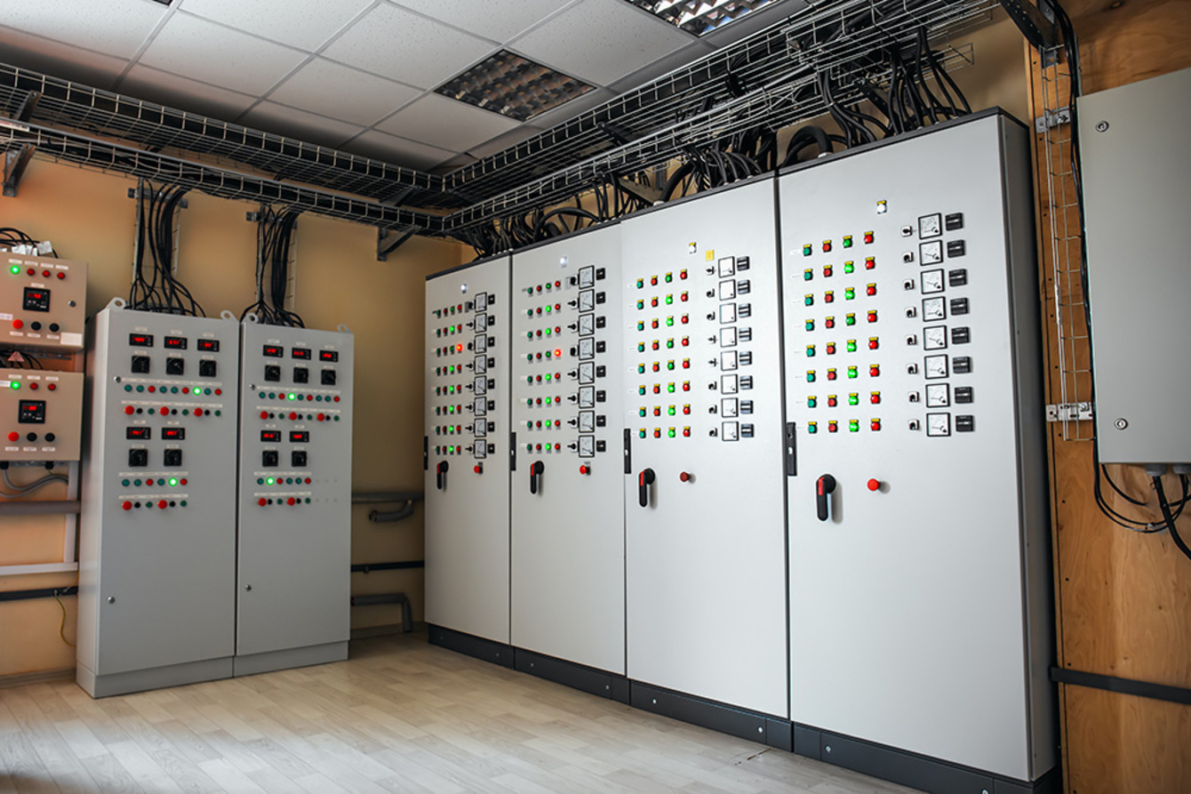 Schalt­anlagen­bau bei Elektro- und Kommunikationstechnik Thale GmbH in Thale
